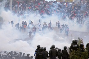 Hernández inicia segundo mandato en Honduras en medio de protestas (FOTOS)