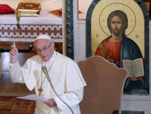 El papa Francisco envía delegado a Chile para investigar a obispo acusado de encubrir abusos a menores