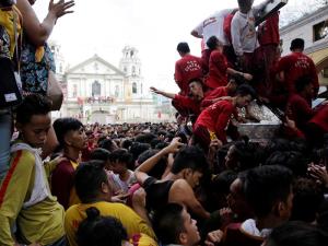 Manila extrema la seguridad ante la masiva procesión del Nazareno Negro
