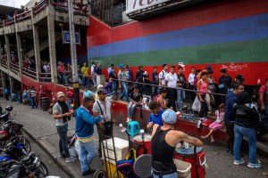 Precios del transporte terrestre en el interior de Venezuela se acercan a los vuelos internacionales