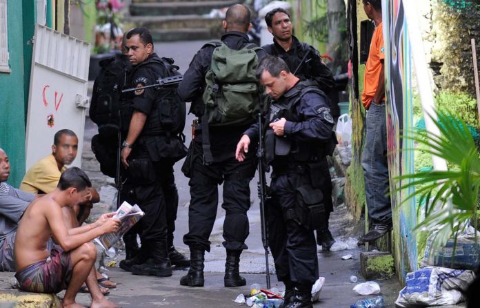 Al menos seis muertos en operativos de Policía en favelas de Río de Janeiro