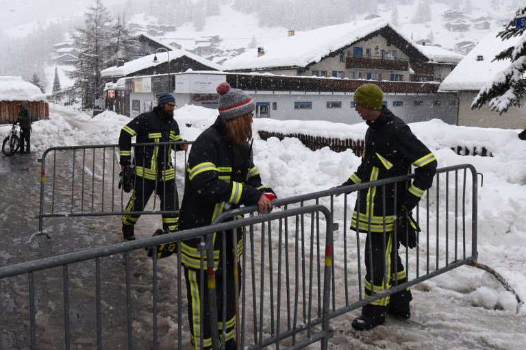 Turistas bloqueados por la nieve en los Alpes podrán salir este miércoles