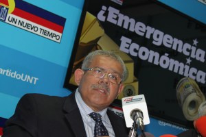 Elías Matta: En cinco años Maduro acabó sistemáticamente con la moneda