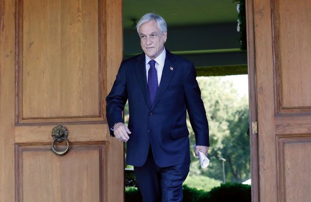 El presidente electo de Chile, Sebastián Piñera, a su llegada a una rueda de prensa en Santiago REUTERS/Rodrigo Garrido
