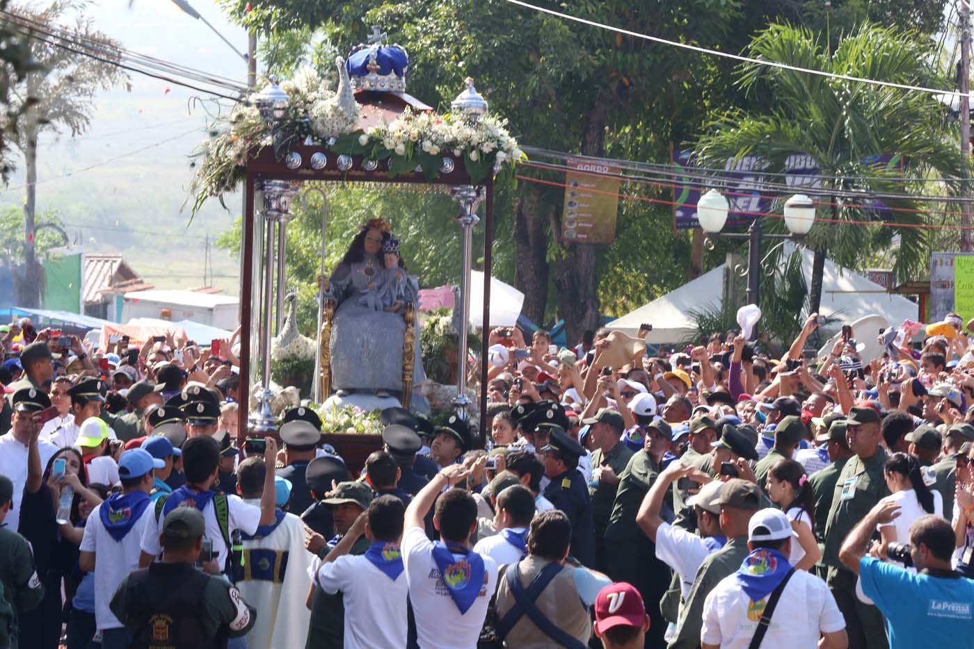 Siga #EnVivo la procesión de la Divina Pastora por La Patilla y VPI Tv