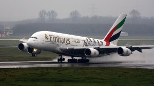 Emirates encarga 36 Airbus A-380 por 16.000 millones de dólares