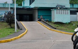 Personal médico-forense del hospital de San Cristóbal piden a familiares a retirar los cadáveres