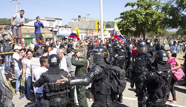 controlado por el Esmad. / Foto: Alfredo Estévez