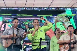 Victoria de Moreno en referéndum abre interrogantes sobre el futuro de Correa