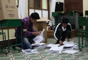 Consejo electoral de Ecuador difunde datos finales de la consulta