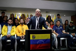 MUD acusa a Henri Falcón de hacerle el juego a Maduro