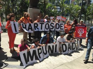 Red Naranja realiza concentración en apoyo a Linda Loaiza