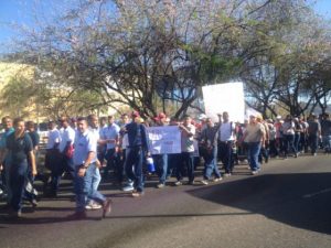 En Carabobo trabajadores marcharon a la gobernación para exigir mejoras salariales