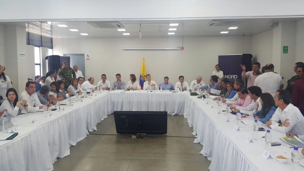 Santos evalúa medidas para activar plan de atención para venezolanos que crucen la frontera
