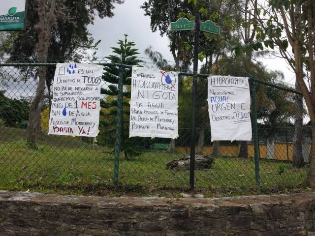 Los carteles en las calles suplicando por el servicio, tampoco los ve Hidrocapital 
