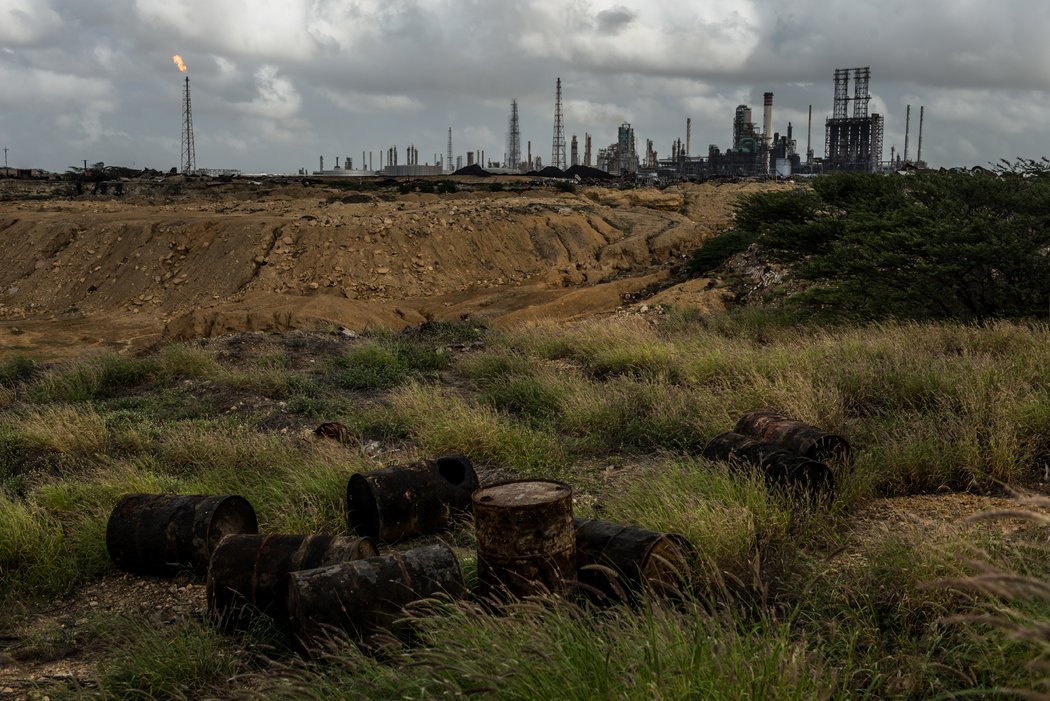 La agonía de la refinería Amuay y de sus trabajadores contada desde adentro