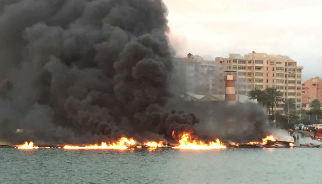 Cicpc investiga las causas del incendio en marina del Venetur (+Fotos)