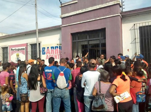 Por falta de medicamentos pacientes y familiares protestan en Guanare este #22Feb