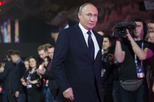 Putin obtiene el 71,97 % de los votos, de acuerdo a sondeo a boca de urna