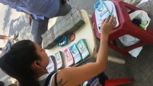Cómo la venta de billetes venezolanos se convirtió en un negocio