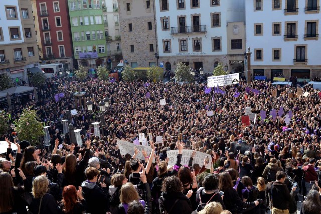Protesters wave their hands during a demonstration for women's rights in Bilbao, Spain, March 8, 2018, on International Women's Day. REUTERS/Vincent West