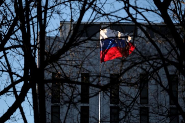 Más de 50 diplomáticos y empleados británicos tendrán que abandonar Rusia