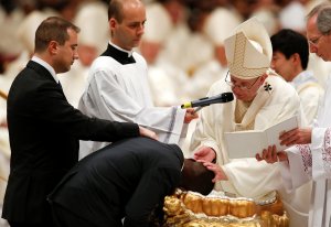 El Papa está en desacuerdo con los padres que esperan a que sus hijos crezcan para bautizarlos