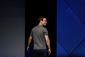 Facebook pide perdón en un aviso de una página en la prensa