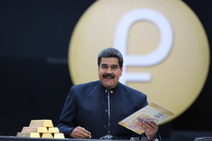 Las dudas marcan inicio de la venta pública de criptomoneda de Maduro