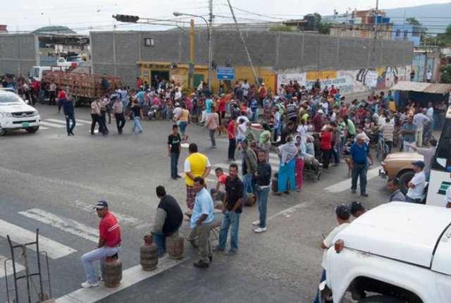 Foto: Protestas por escasez de gas domestico en Barquisimeto / El Impulso