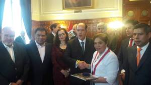 Parlamento peruano ratificó invitación a Borges para Cumbre de las Américas