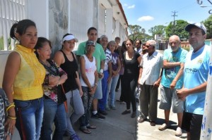 Más de 75 días sin agua llevan habitantes de Parque Valencia