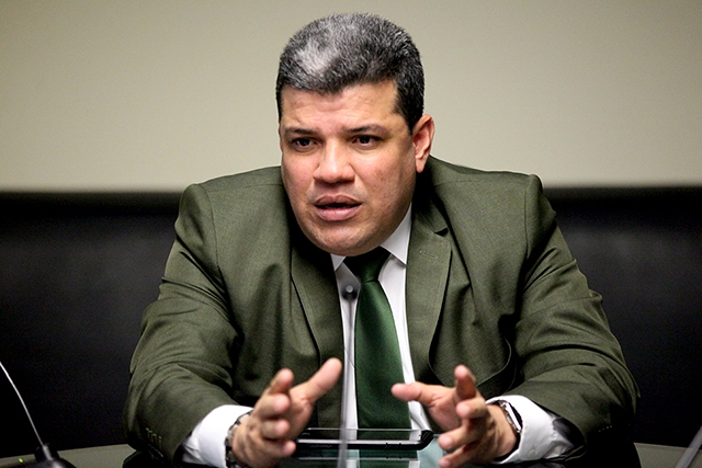 Conatel inicia procedimiento contra programa radial del diputado Luis Parra en Yaracuy, denuncia Sntp