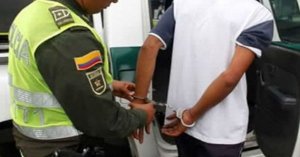 Detienen a un hombre que llevaba municiones de guerra en un autobús de pasajeros al noroeste colombiano
