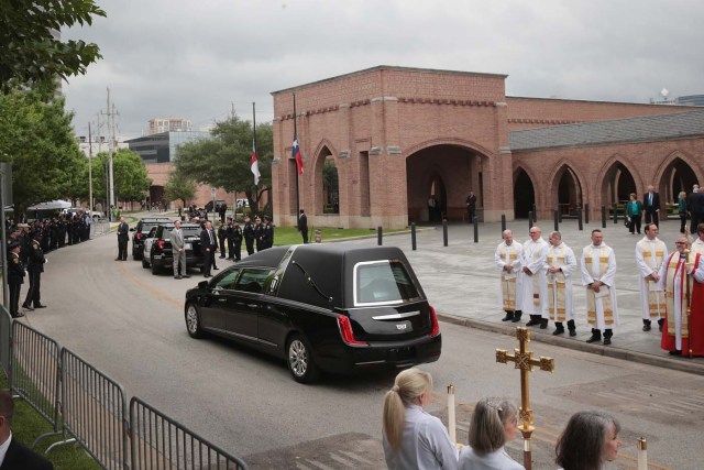 HOUSTON, TX - APRIL 21: The remains of former first lady Barbara Bush leave St. Martin's Episcopal Church following her funeral service on April 21, 2018 in Houston, Texas. Bush, wife of former president George H. W. Bush and mother of former president George W. Bush, died at her home in Houston on April 17 at the age of 92. Scott Olson/Getty Images/AFP