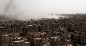 Al menos 40 muertos en Duma por ataque químico, según Cascos Blancos sirios