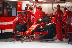 Los Ferrari dominan en China y Vettel saldrá desde la pole