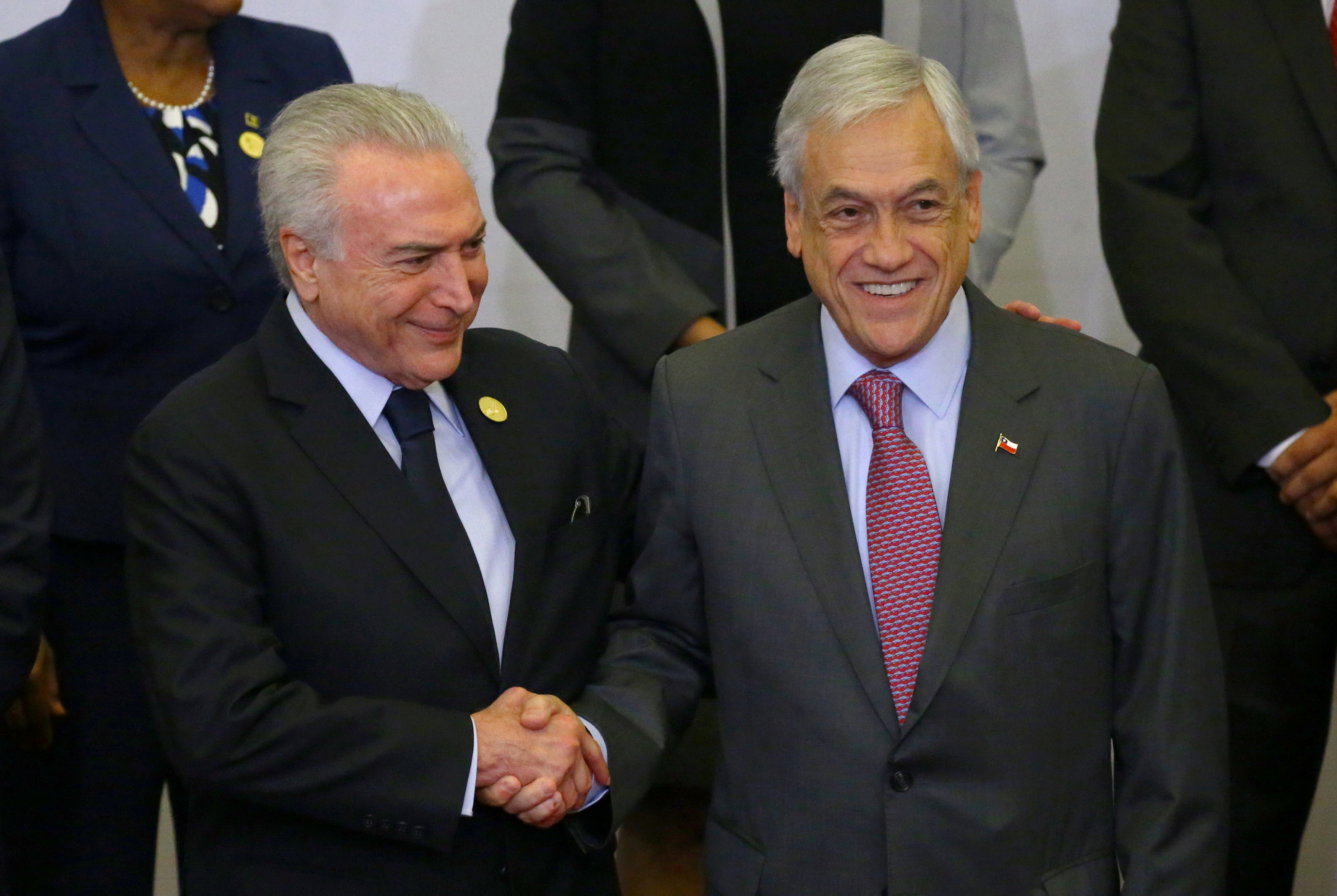 Piñera visita a Temer con Venezuela en la agenda