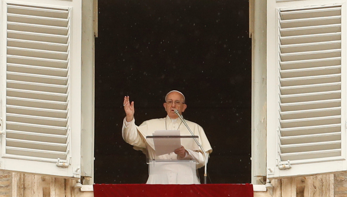 El papa Francisco dice estar preocupado por la incapacidad para el acuerdo en Siria