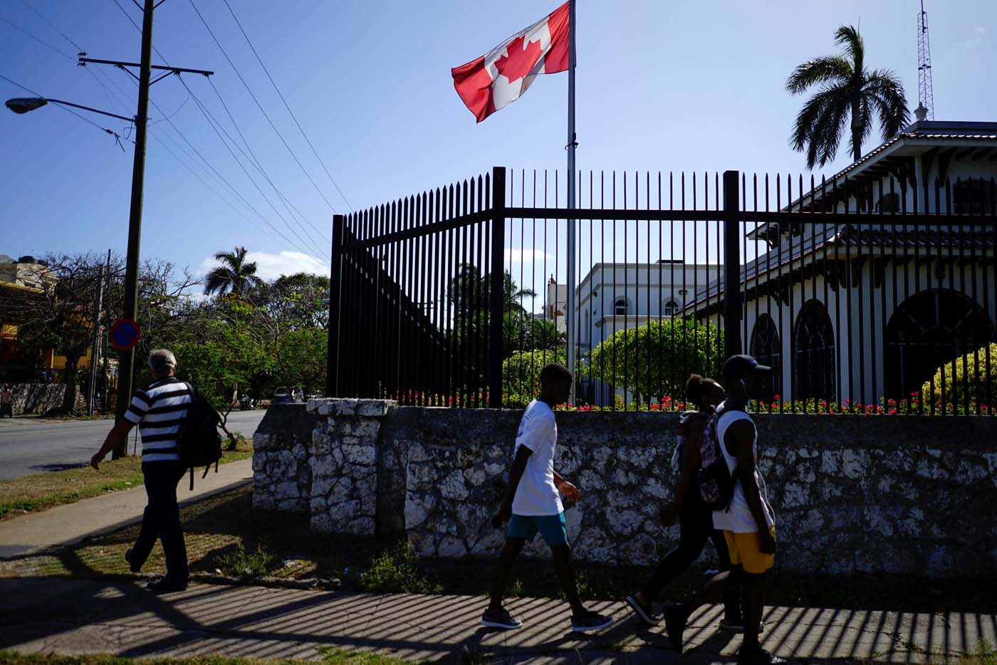 Cuba considera injustificado retiro de familias de diplomáticos canadienses de la embajada en La Habana