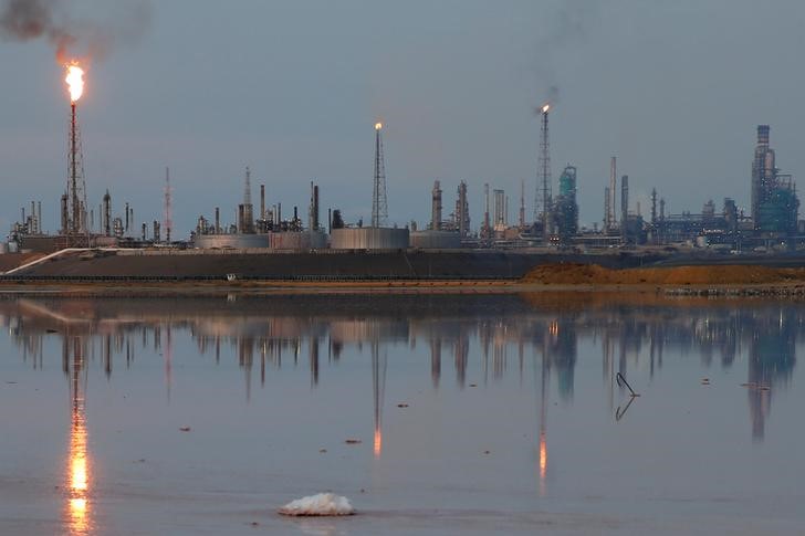 Unidad de destilación número 5 de refinería Amuay está fuera de servicio, según reportes
