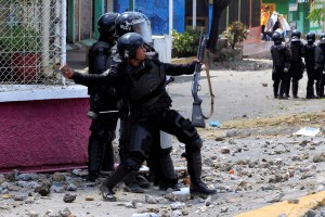 Gobierno de Nicaragua acepta dialogar tras protestas que causaron 10 muertos