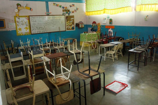 Una vista muestra un aula de la escuela primaria estatal Orlando García en Socopo, Venezuela el 2 de marzo de 2018. Fotografía tomada el 2 de marzo de 2018. REUTERS / Carlos Eduardo Ramirez