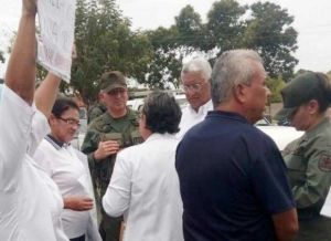 Mientras Maduro hacía campaña en Bolívar, GNB y Sebin intentaron callar protesta en San Félix
