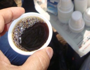 Irlanda aplicará un impuesto a los vasos de café hechos de plástico