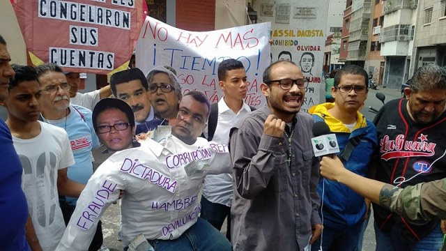 En Caracas quemaron al hambreador Judas Maduro Farías Reverol de Lucena (2)