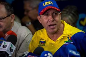 Henri Falcón llamó “tarado” a Maduro (VIDEO)