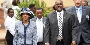 Mokgweetsi Masisi es investido presidente de Botsuana