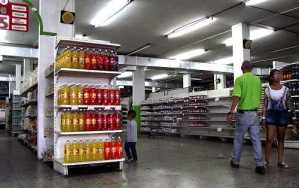 Supermercados de Aragua se ven escépticos ante posible aumento salarial