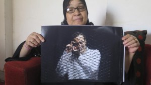 Egipto critica a la Unesco por pretender dar un premio a fotógrafo detenido
